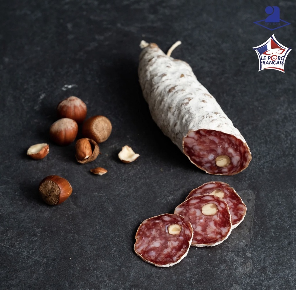 Saucisson aux noisettes